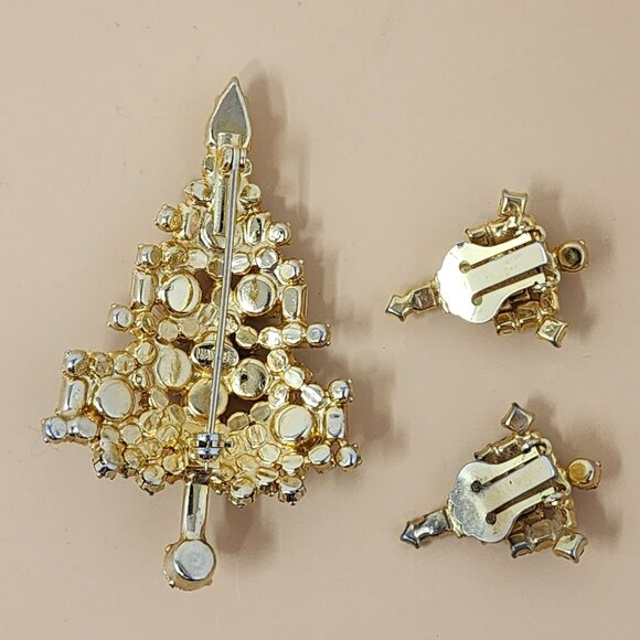 Vintage Warner Christmas Tree Rhinestone Brooch & Clip Earrings Set - Picture 2 of 8